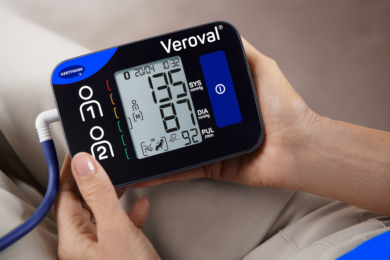 Tensiomètre de bras Veroval® compact – HARTMANN Direct